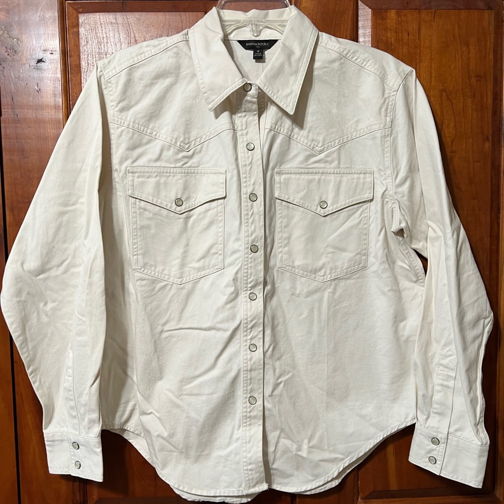 Banana Republic Women’s Long sleeve shirt